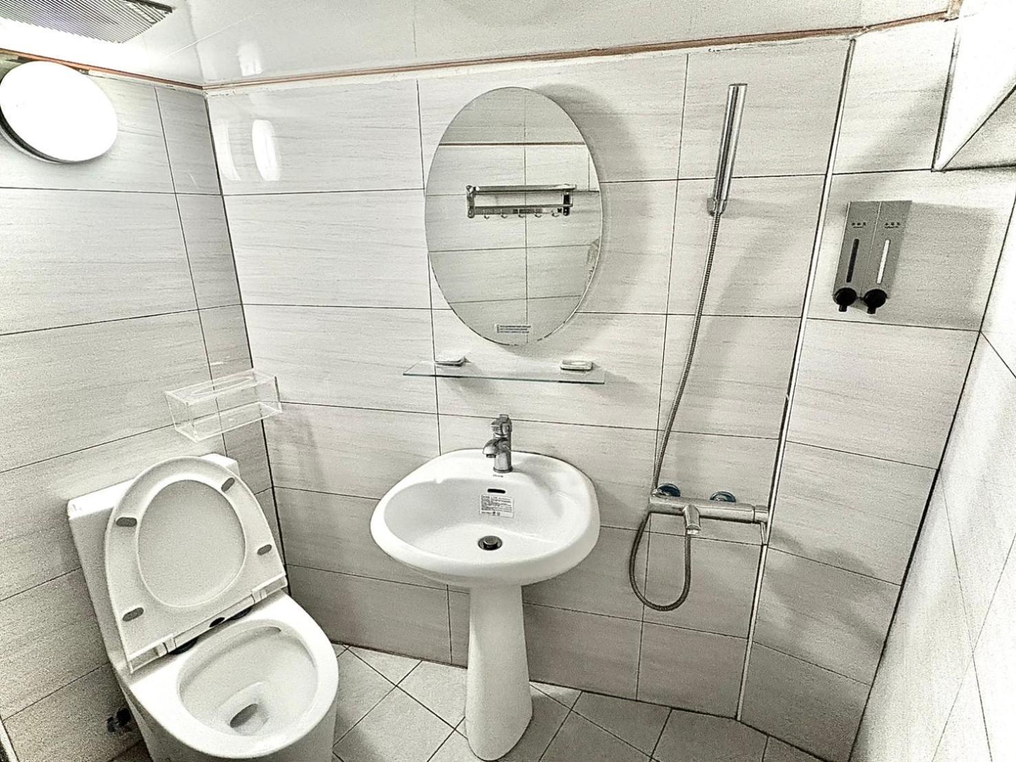 Отель Wayu House Dawu Экстерьер фото